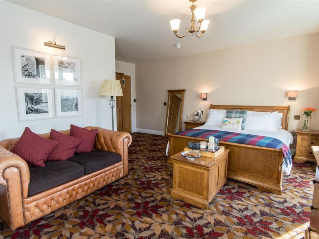 Three Horseshoes Inn Powerstock Extérieur photo